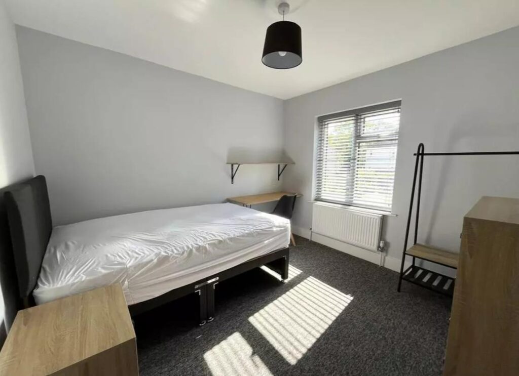 Stanbury Avenue, Bristol