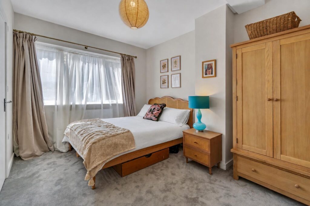 Aylesbury Crescent, Bristol
